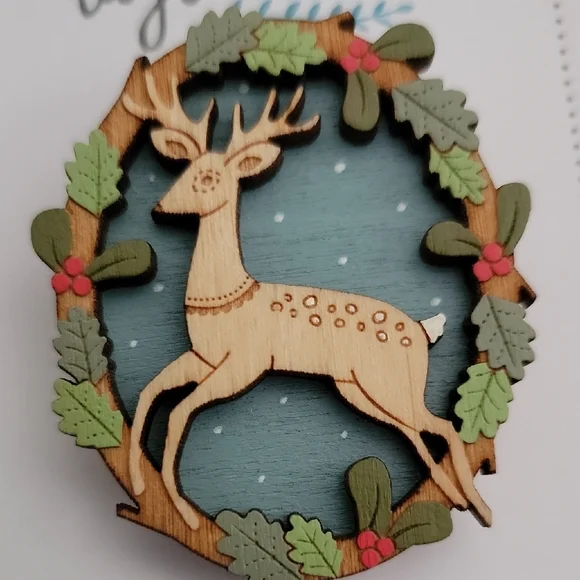 Deer Brooch - Multicolor - Picture 5 of 5